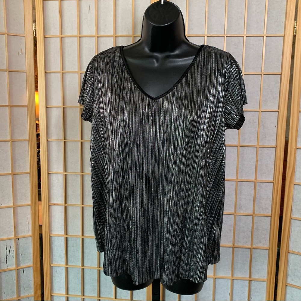 Jennifer López Silver Sparkle Criss-Cross Back Blouse